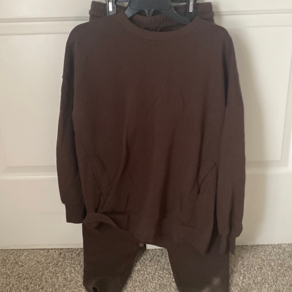 Zenana Brown Two Set Sweatpants and Sweatshirt